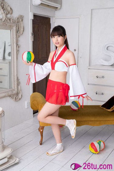 长公主和她的男宠们吃个菠菜卷